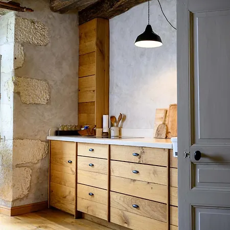 La Maison Carré - A Romantic House By The River For Two
